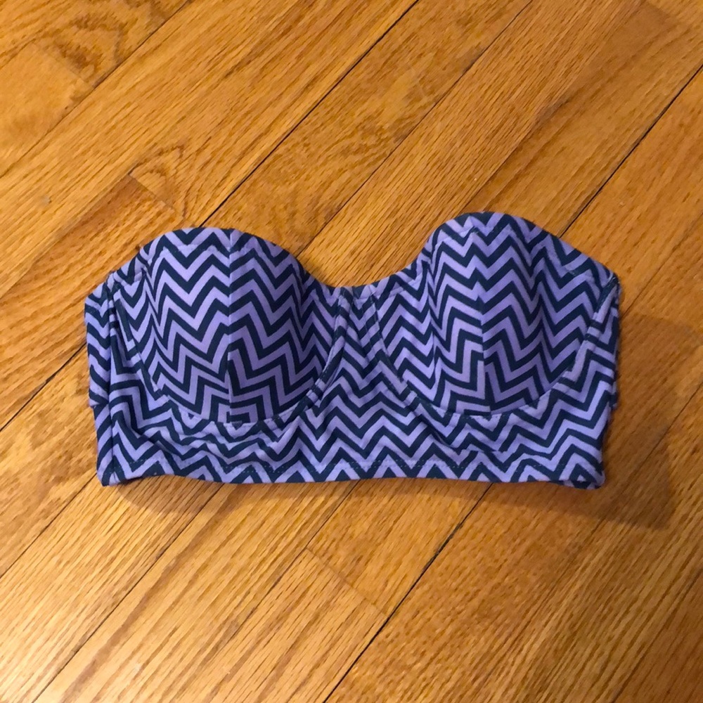 Strapless bikini top